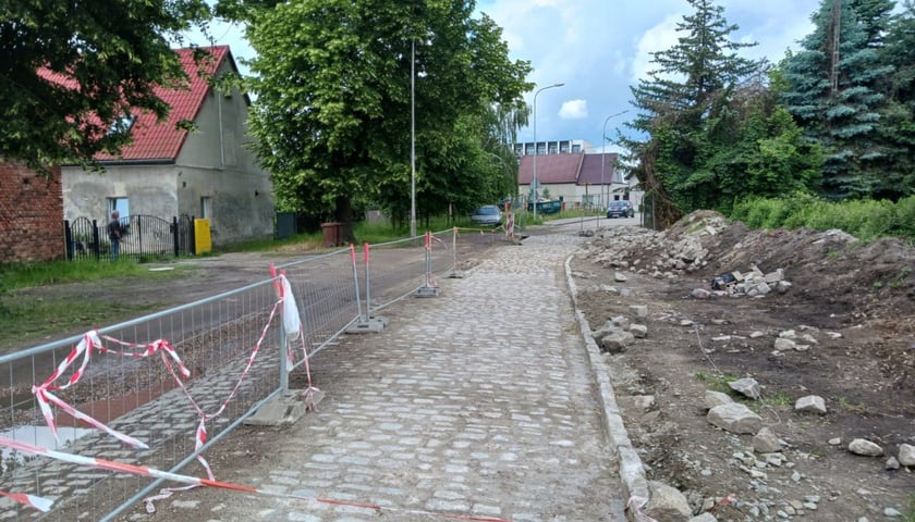 <p>Budowa sieci kanalizacyjnej na Strachowicach</p>