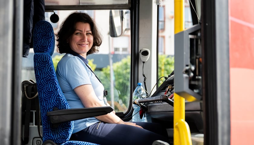 Tatiana Granowska, Kazaszka, z pochodzenia Polka, która pracuje jako motornicza i jest przewodniczką po Wrocławiu.
