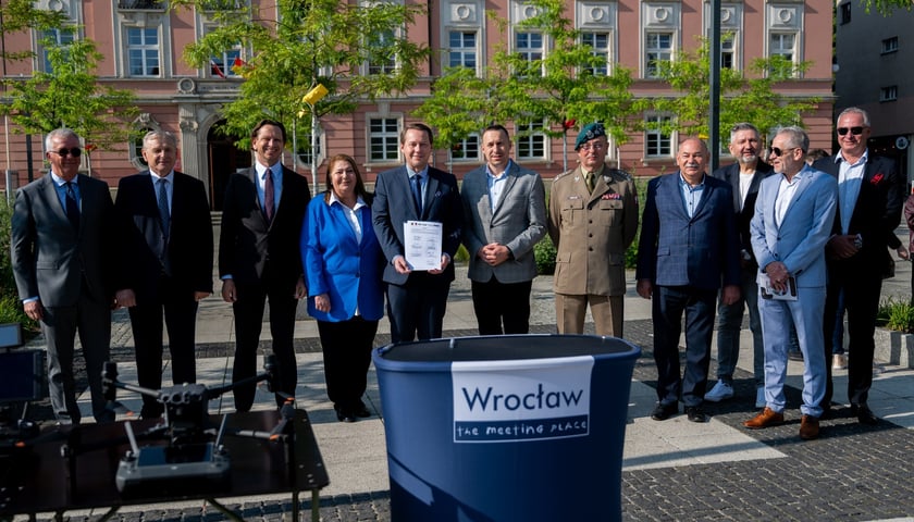 <p>13 czerwca na Nowym Targu podpisany został list intencyjny otwierający projekt Wrocławska Dolina Dron&oacute;w</p>