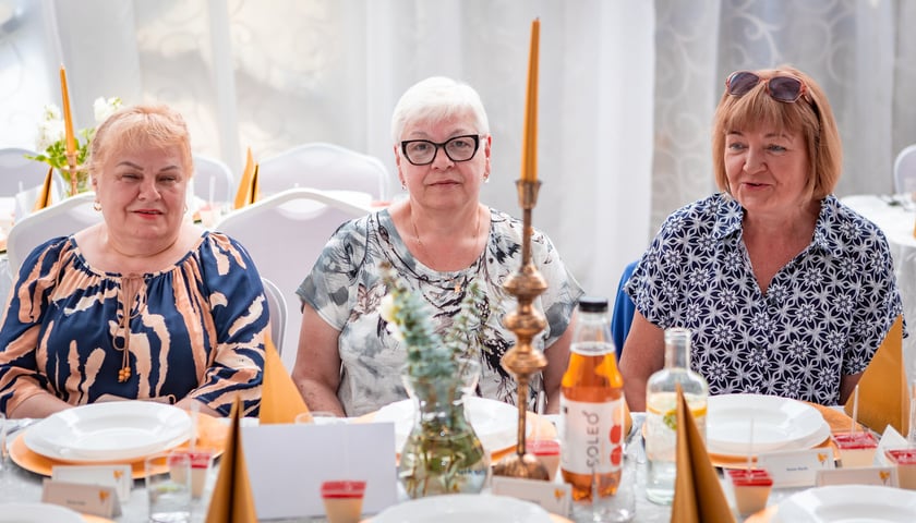 Centrum Handlowe Astra przy Horbaczewskiego świętuje 40-lecie. W niedzielę 22 czerwca 2025 r. uhonorowano pracowników i klientów.