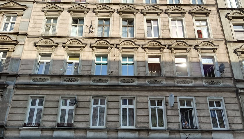Fasada budynku przy ul. Więckowskiego 21