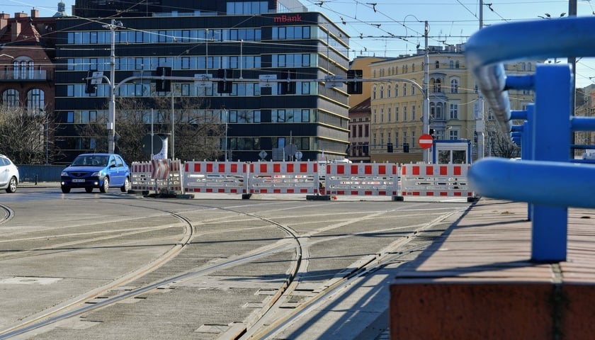 Trwa trzeci etap remontu torów na pl. Jana Pawła II