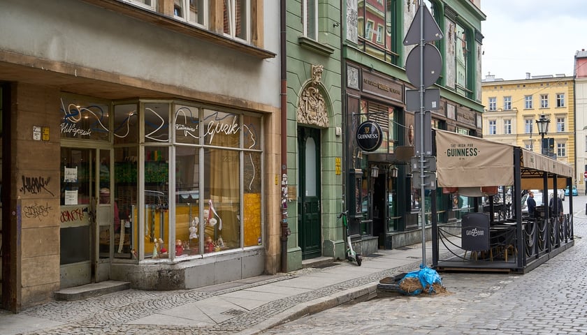 Pasmanetria "Guzik" przy ul. Kiełbaśniczej we Wrocławiu