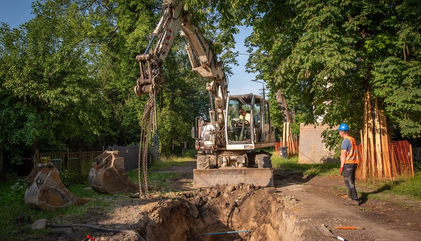 Budowa kanalizacji na Kłokoczycach, lipiec 2025