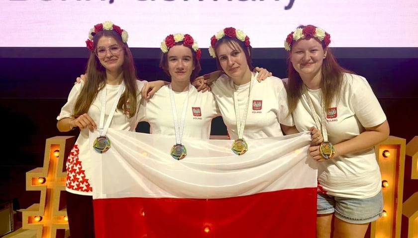 Od lewej: Magdalena Pawicka, Daria Lobas, Milena Jaroszewicz i Paulina Żeleźnik.