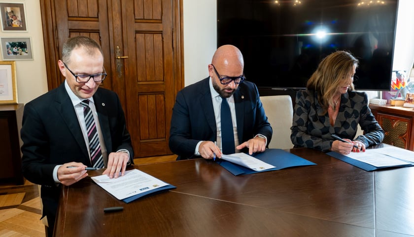 Podpisanie listu intencyjnego w sprawie organizacji Międzynarodowego Kongresu Psychologicznego we Wrocławiu