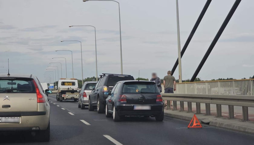 Stłuczka na moście Milenijnym we Wrocławiu - 25.07.2025