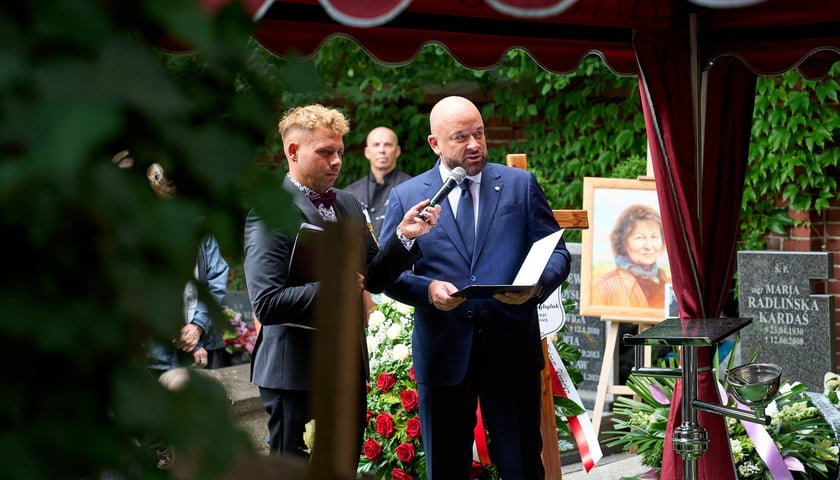Prezydent Wrocławia Jacek Sutryk żegna wielką wrocławiankę