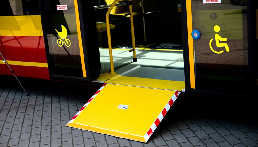 Prezentacja nowych autobusów SOR oraz zmian w komunikacji aglomeracyjnej