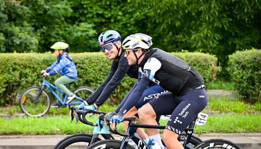 Peleton 82. Tour de Pologne alei Armii Krajowej