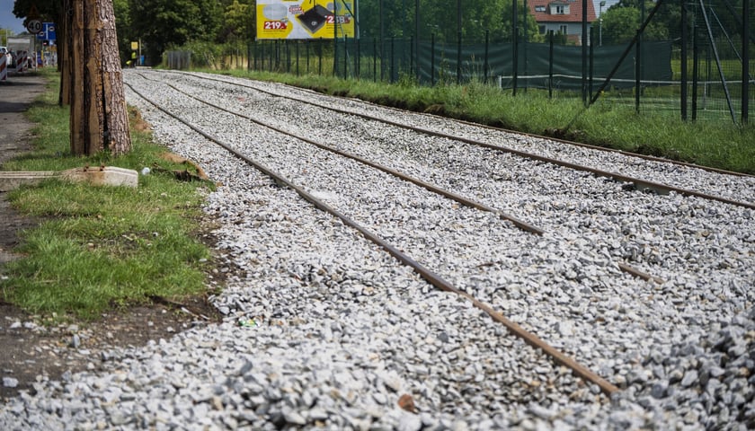 Budowa torowiska na ulicy Kosmonautów