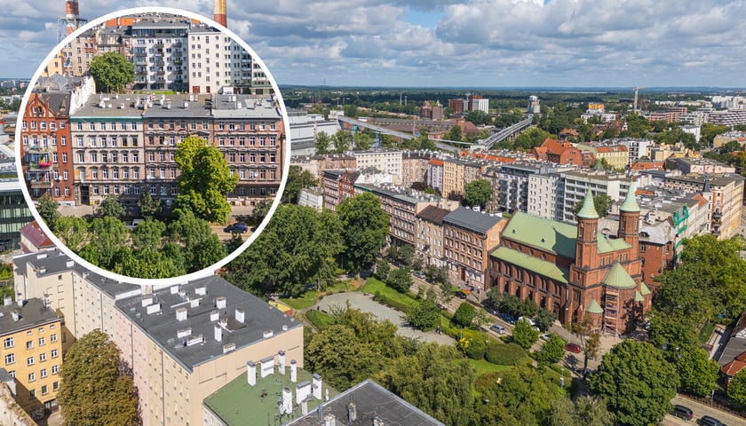 Widok na kamienice na pl. Strzeleckim, które pójdą do remontu