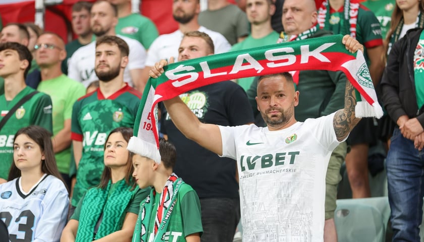Kibice na meczu Śląska Wrocław z Miedzią Legnica 