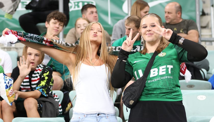 Kibice na Tarczyński Arena na meczu Śląska Wrocław z Miedzią Legnica