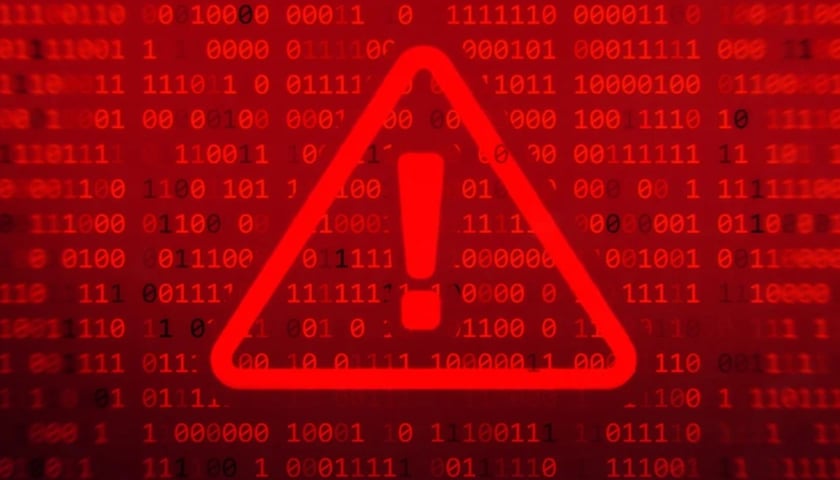 Grafika ostrzegająca przed cyberatakiem 