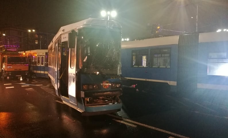 Zderzenie tramwajów na pl. Orląt Lwowskich