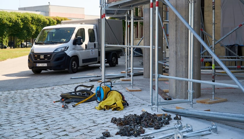 Hala Stulecia - rozpoczyna się wielkie czyszczenie elewacji, 13 sierpnia 2025 rok