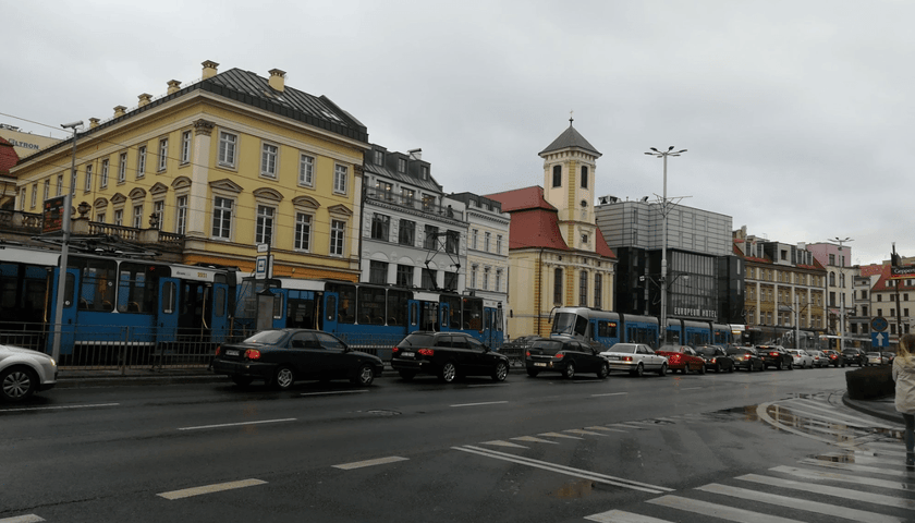 Tramwaje wracają na stałe trasy