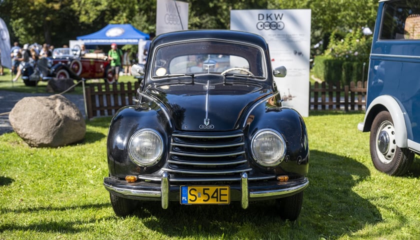 MotoClassic Wrocław w Zamku Topacz. Zdjęcie archiwalne