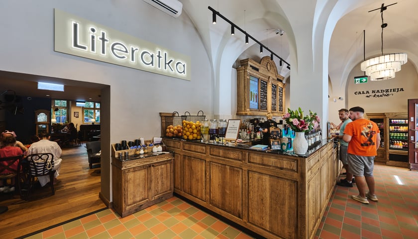 Na zdjęciu wnętrze kawiarni Green Cafe Nero we Wrocławiu.