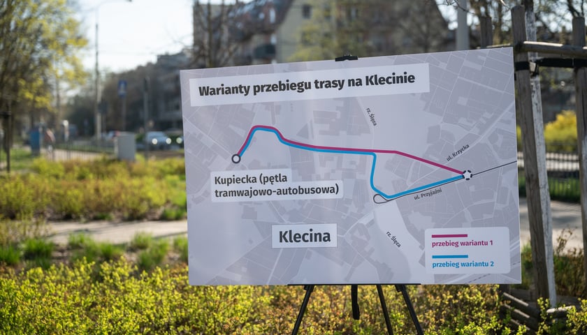 Warianty przebiegu trasy na Klecinie