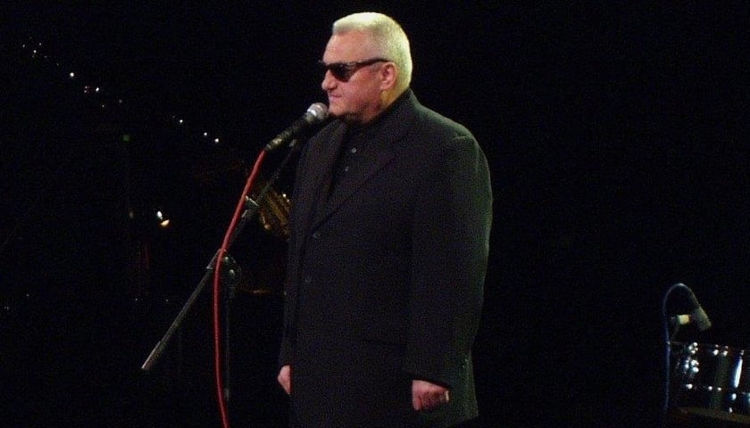 Fronczewski, Szelc, Nowicki – wciąż oglądają piersi