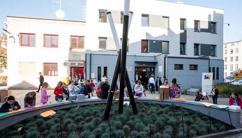 Kontury Kultury i pod OKAP-em