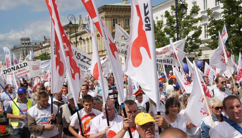Związkowcy chcą odwołania rządu i rozwiązania parlamentu
