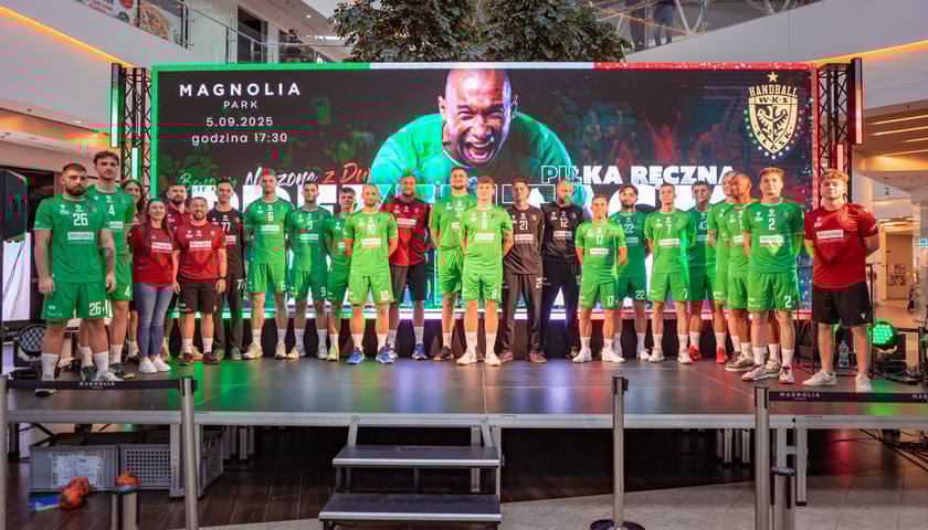 Zespół Śląska Wrocław na podeście w Magnolii, 5 września 2025