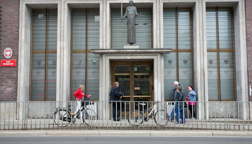 Ruszył proces opiekunek oskarżonych o znęcanie nad dziećmi