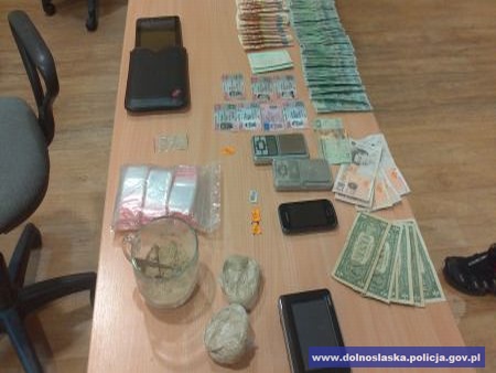 Wpadł handlarz syntetyczną heroiną