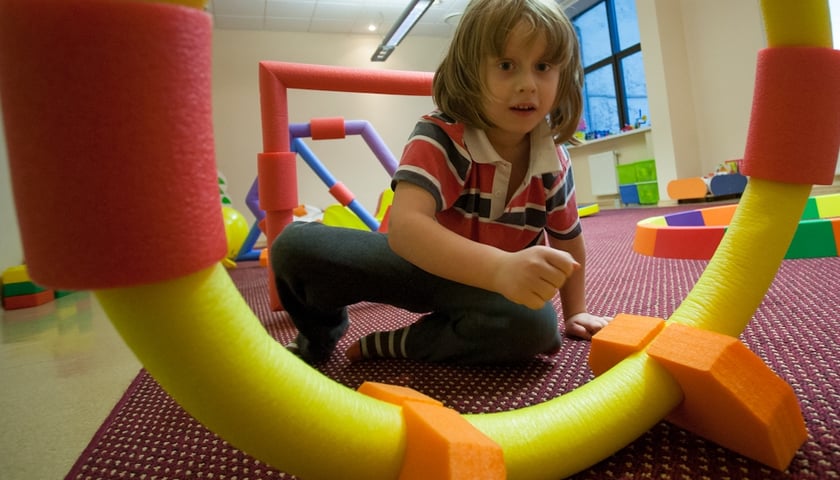 Zostaw dziecko w teatrze