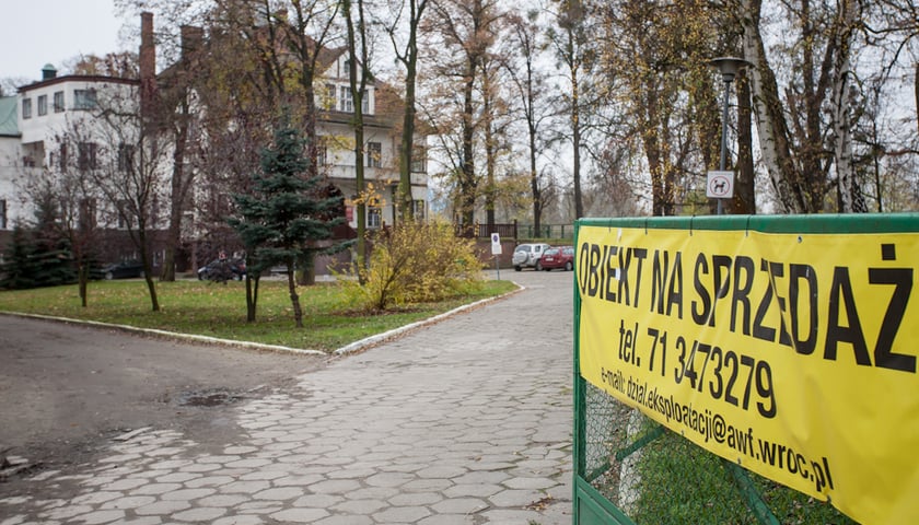 AWF sprzedaje Zameczek nad Odrą