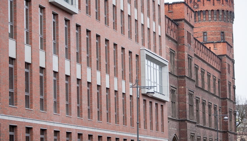 Nowy sąd prawie gotowy (ZDJĘCIA)