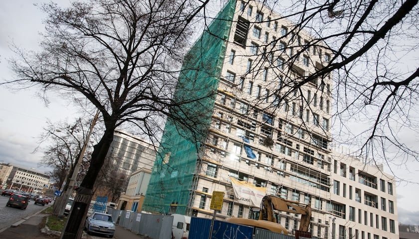 Rośnie nowy budynek Izby Skarbowej