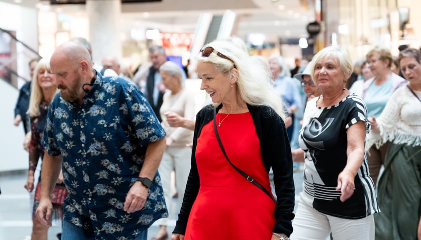 Kobiety i mężczyźni. Flash Mob senioralny, 16 września 2025 r. 