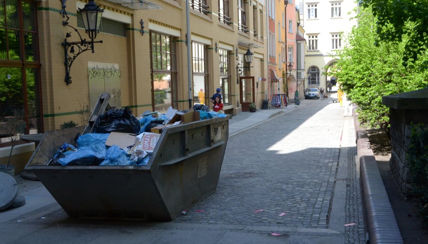 Wywóz odpadów wielkogabarytowych