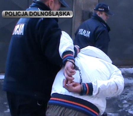 Przechodzień zatrzymał pijanego kierowcę