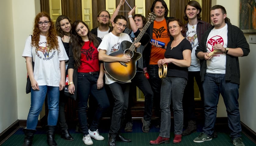 Hiszpańska Tamborrada we Wrocławiu