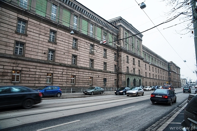 Zabytkowy budynek się sypie