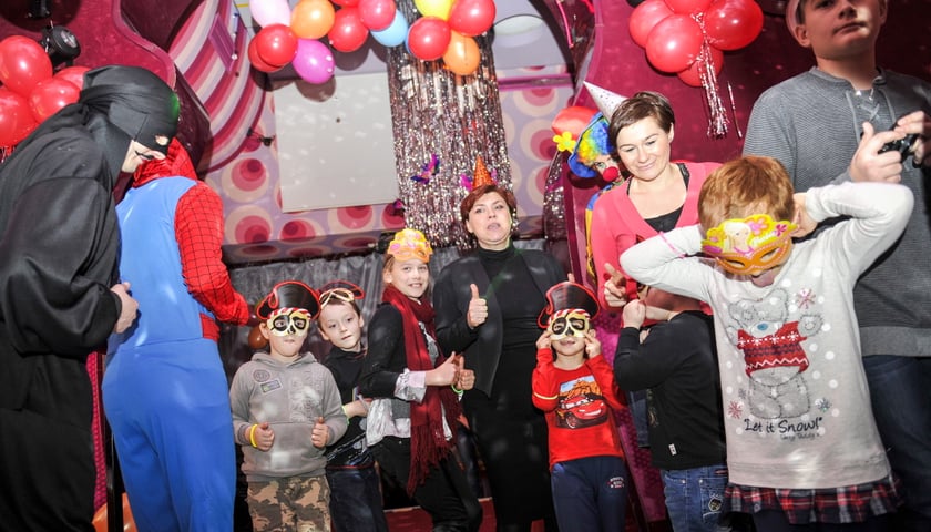 Mali pacjenci balowali