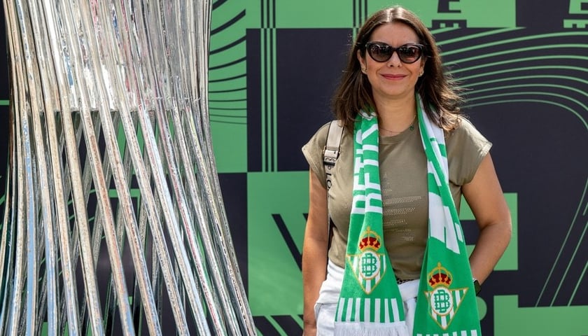 Otwarcie ogólnodostępnej strefy kibica Fan Festival w rynku przed finałem LK UEFA