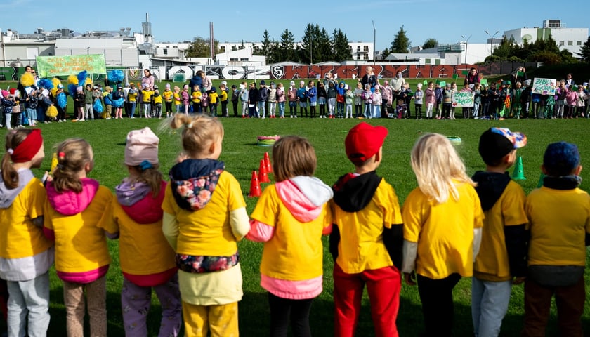 Olimpiada sportowa przedszkolaków z klecińskiej Niezapominajki: Małej Dużej i Wielkiej 
