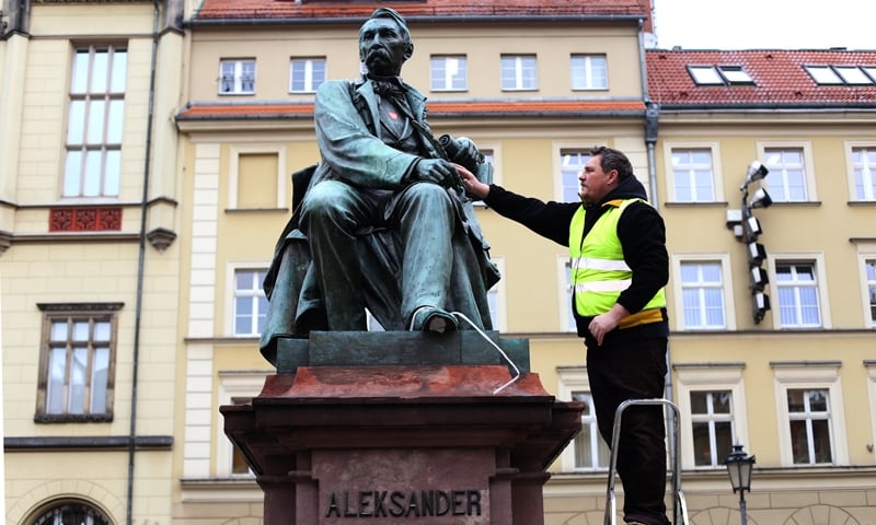 Odbiją Aleksandra Fredrę!