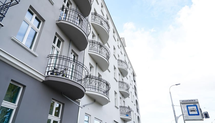 Kamienice przy ul. Krakowskiej 25 i 27, widok od frontu