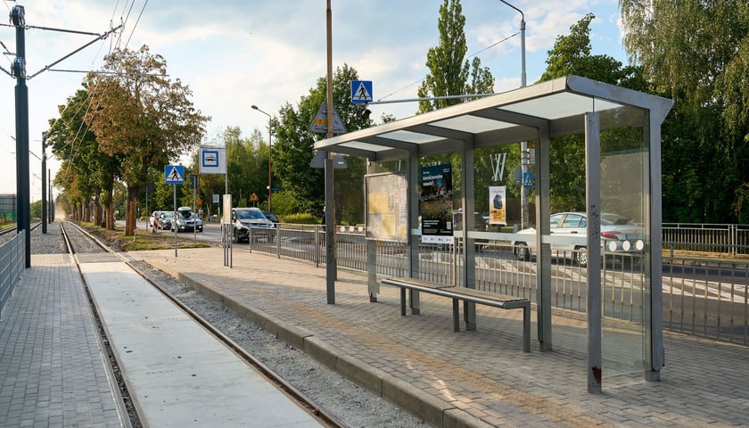 Zdjęcie ilustracyjne - przystanek komunikacji miejskiej