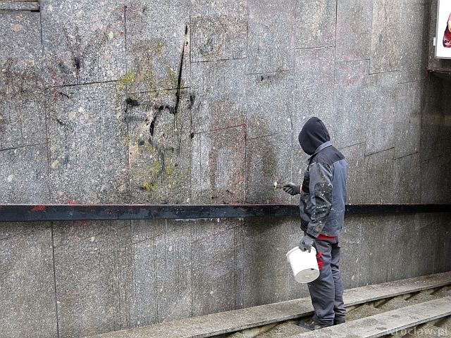 Czyszczą przejście Świdnickie