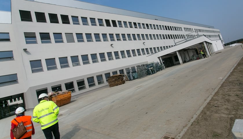 Budowa nowego szpitala dobiega końca [ZDJĘCIA]
