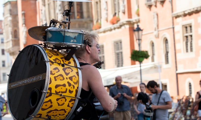 Jak zostać ulicznym artystą w sercu miasta? (WIDEO)