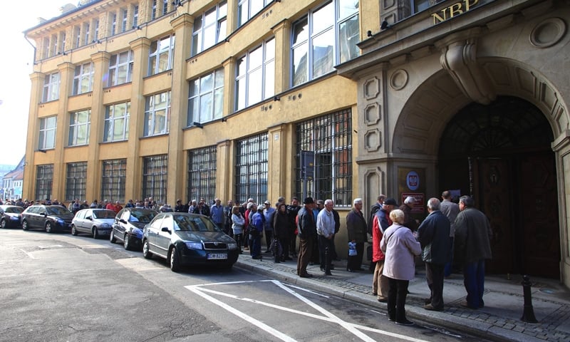 Gigantyczna kolejka po monetę (ZDJĘCIA)